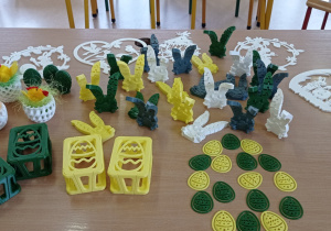 Ozdoby wielkanocne wydrukowane przy pomocy drukarek 3D.